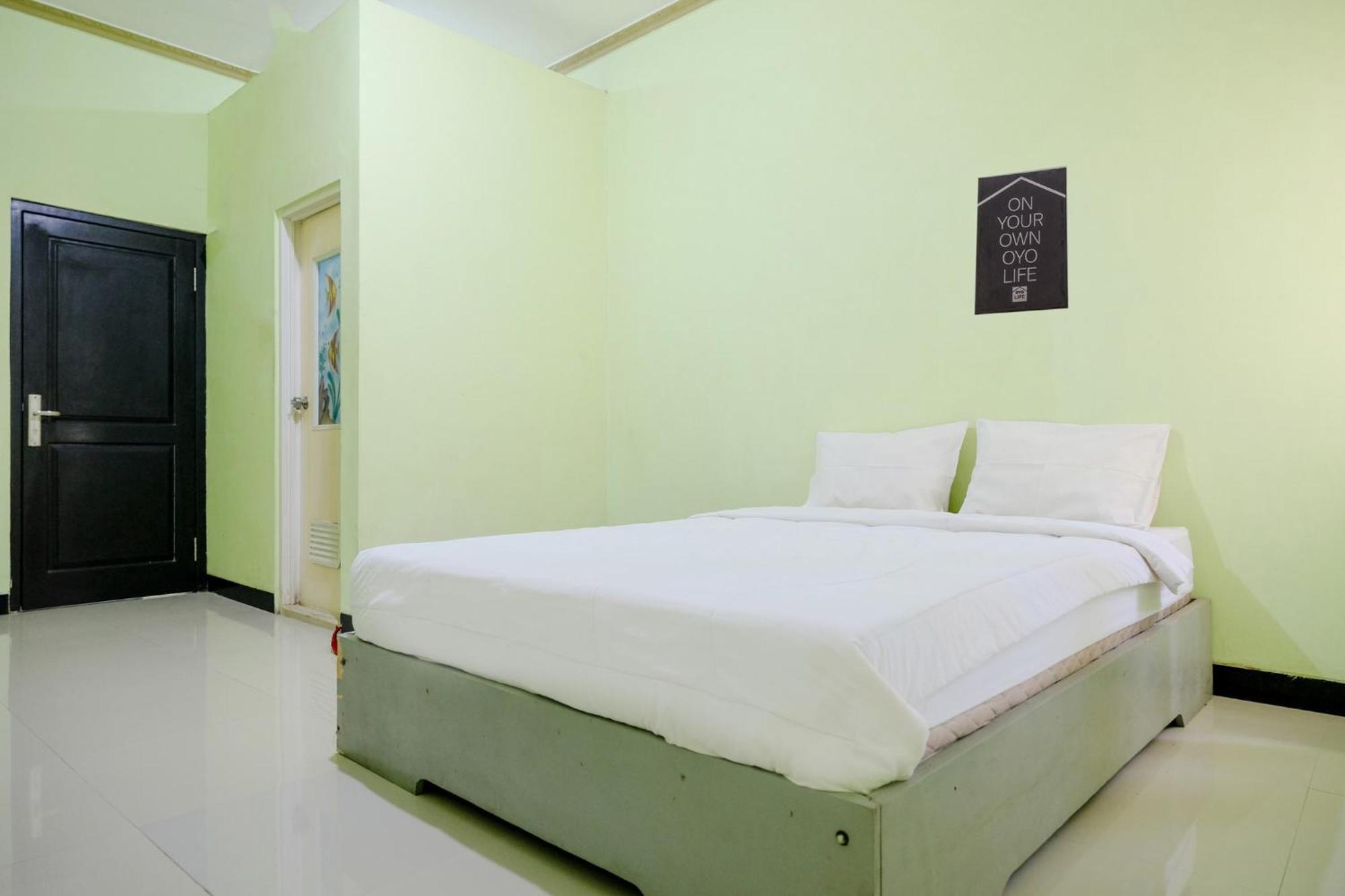 Oyo Life 2508 Alba Suites Homestay Syariah Tulungagung Bagian luar foto