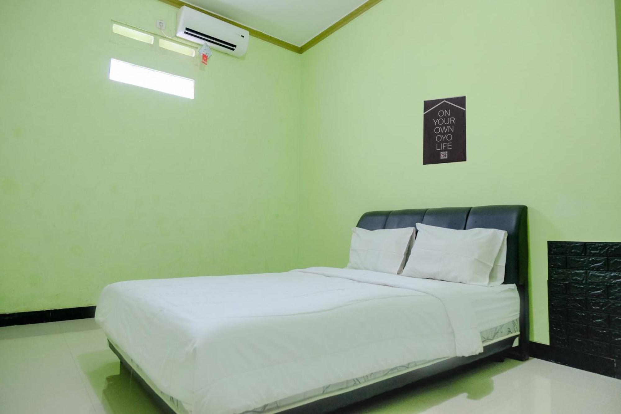 Oyo Life 2508 Alba Suites Homestay Syariah Tulungagung Bagian luar foto